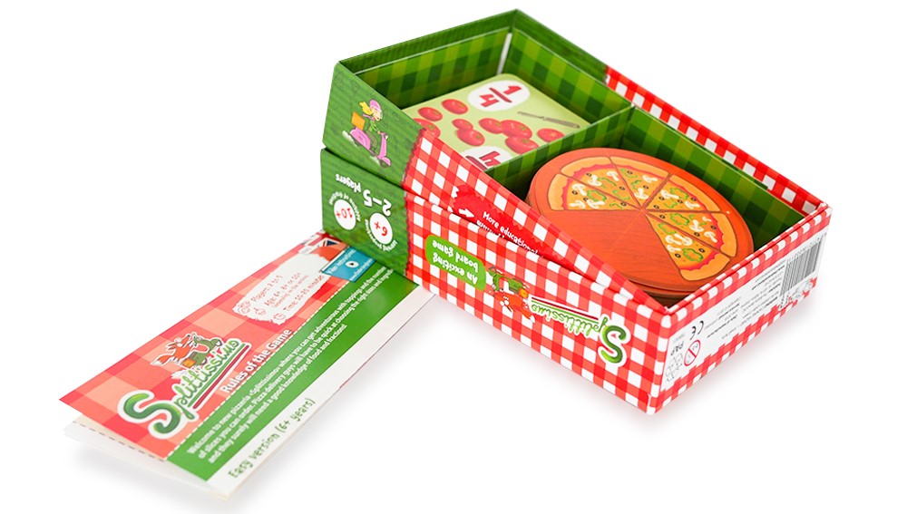 The game box with contents.